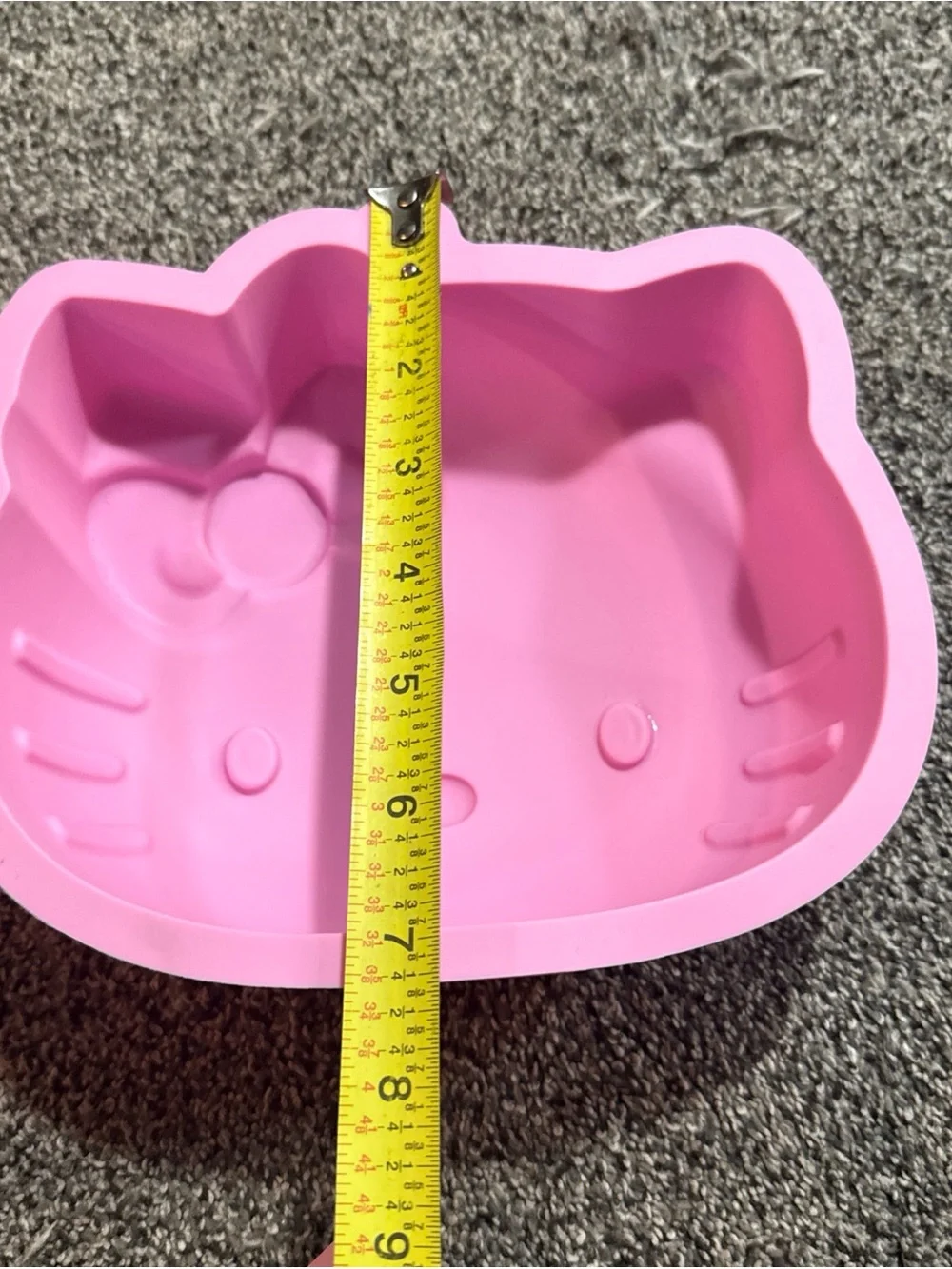 HandStand Silicone Sanrio Hello Kitty Cake Jello Dessert Mold Pink